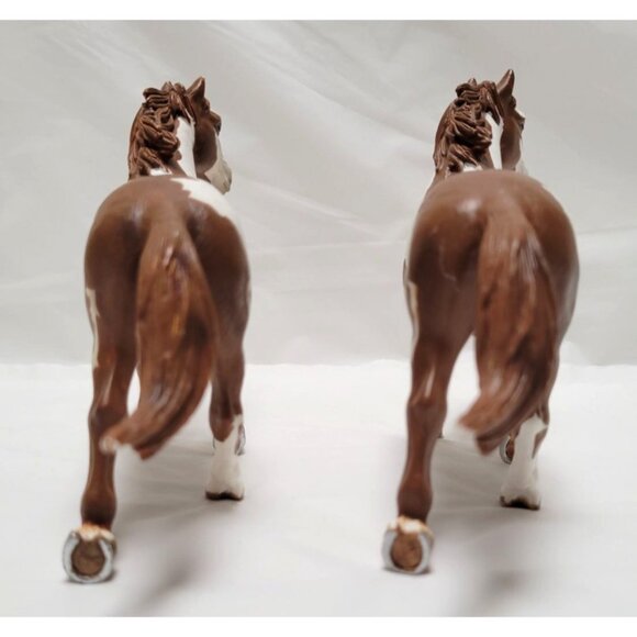 Schleich Pair of 6" Long Brown & White Pinto Horse Figurines - Picture 3 of 9